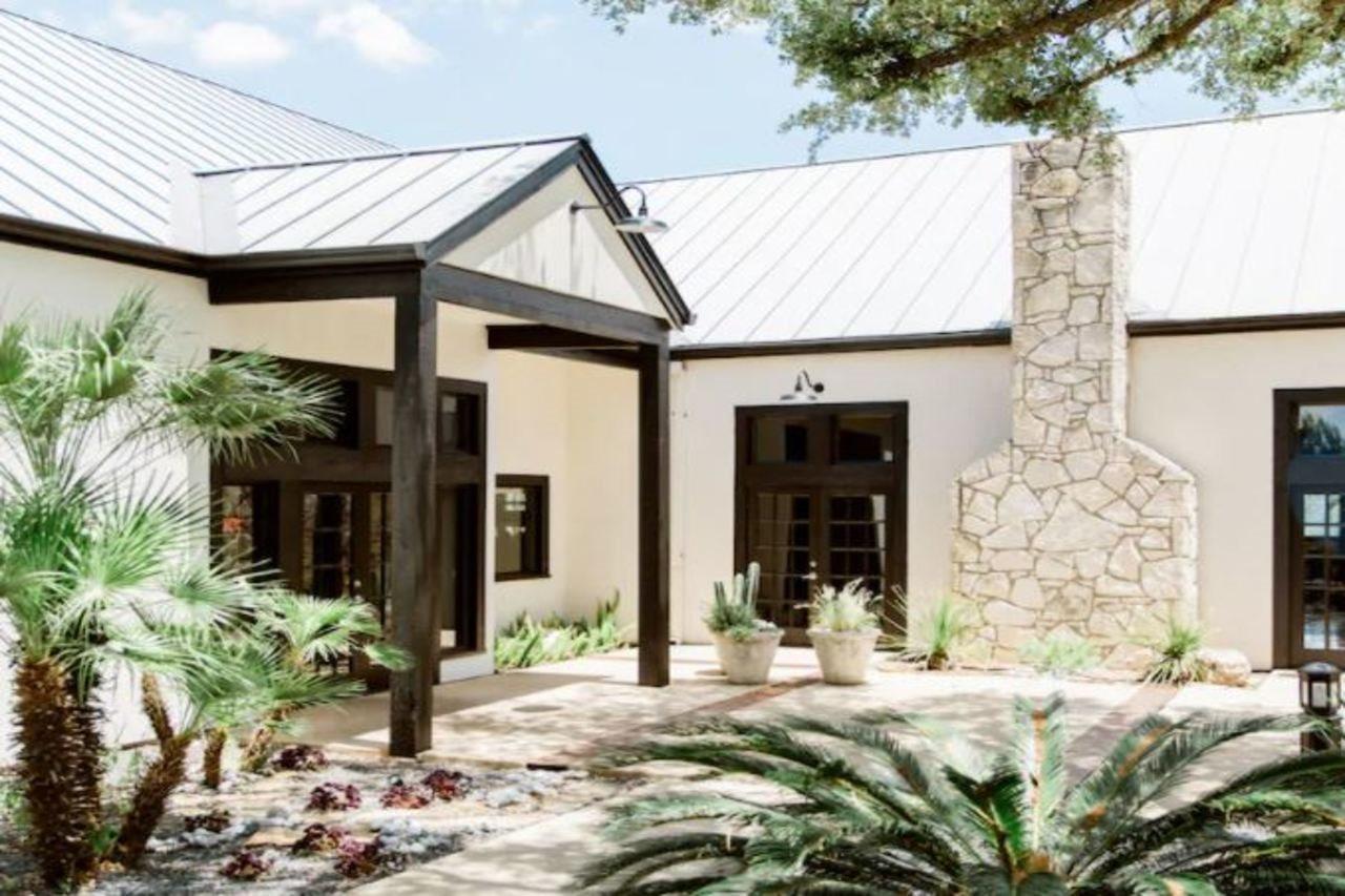 Hillside Boutique Hotel Castroville Buitenkant foto
