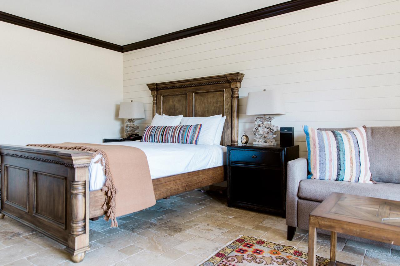 Hillside Boutique Hotel Castroville Buitenkant foto