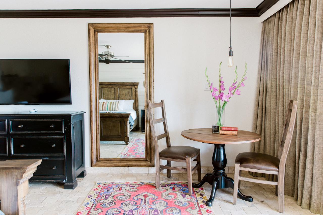 Hillside Boutique Hotel Castroville Buitenkant foto