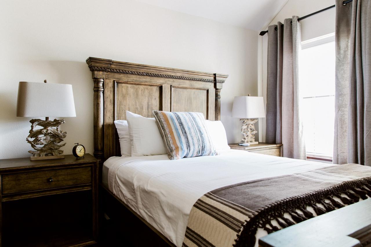 Hillside Boutique Hotel Castroville Buitenkant foto